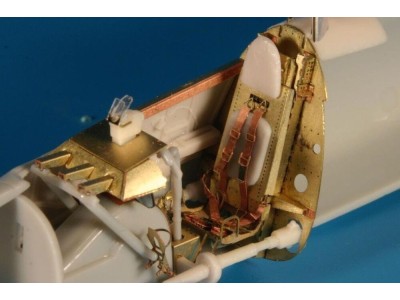 He 162 Salamander interior 