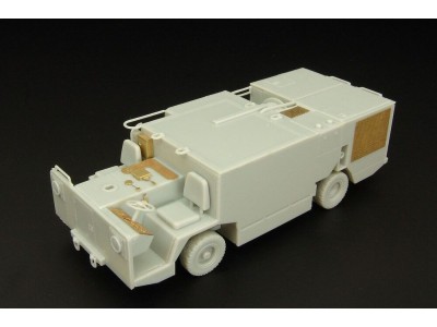 P25 USN carrier deck  fire engine 