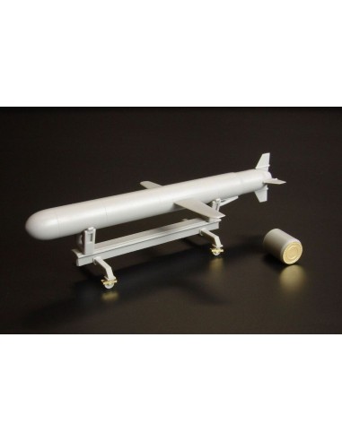 AGM-109 TOMAHAWK 
