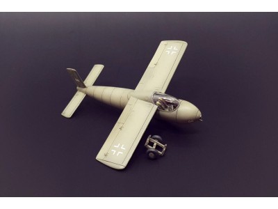 Me P1103 rocket fighter 