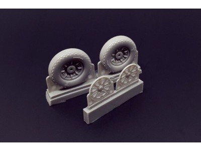 F4U Corsair Ribbed-Diamond Thread Wheels set 