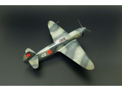 Yak-1b 