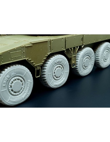 JGSDF Type 16 Wheels (Tamiya kit) 