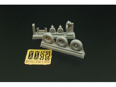 AV8B Wheels  (Hasegawa kit) 