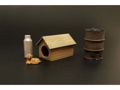 Dog house with dog 