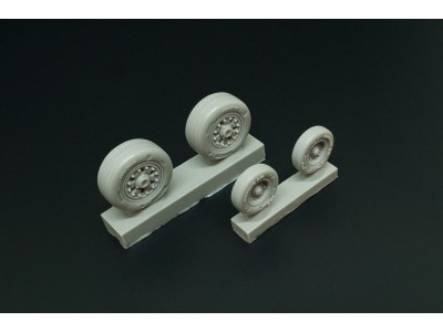 F/A-18 Wheels 