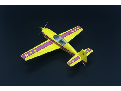 Extra EA-300 4 blade propeller 