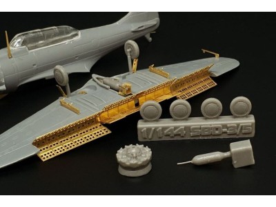 SBD-3 Dauntless  Exterior (BRENGUN kit) 