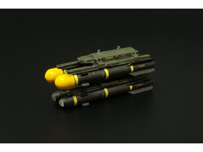 AGM-114 Hellfire (8pcs 2 racks) 