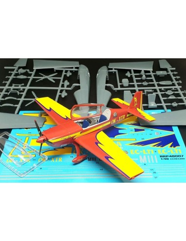 EXTRA EA300L 3 blade propeller 