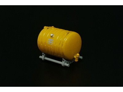 Mi-24D internal additional fuel tank 