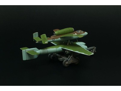 Mistel 5 (He162 A + Arado E-377) 