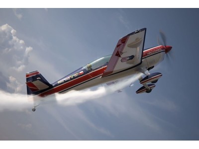 EXTRA EA300L four-blade propeller 