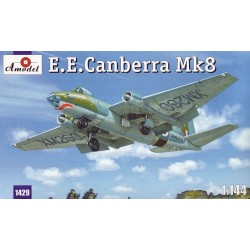 E.E.Canberra Mk.8  2