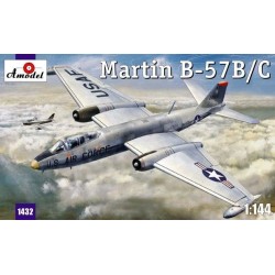 Martin B-57B/C  2
