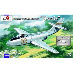 Yak-32 "Mantis" Soviet trainer aircraft 
