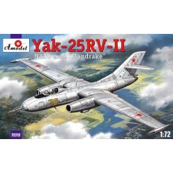 Yakovlev Yak-25RV-II Mandrake sovj. int. 