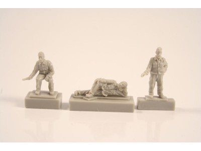 U boot IXC-Crew at rest in quartes (3fig 