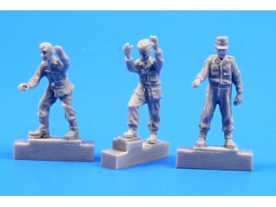 German A4/V2 missile launch platform personnel,WW II (3 Figures) 