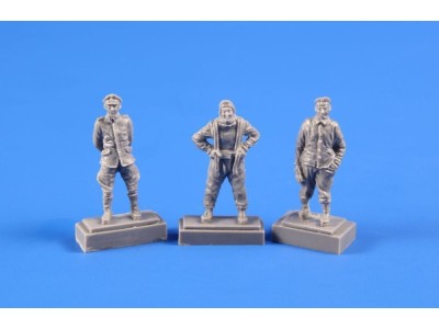 German WW1 Airmen-pilot(H.G.)in flight suit,pilot in uniform a.mechanic 