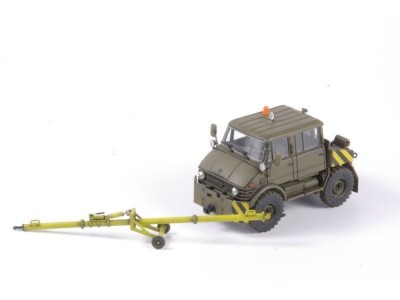 Unimog U406 DoKa Military Airport Tug + Towbar 