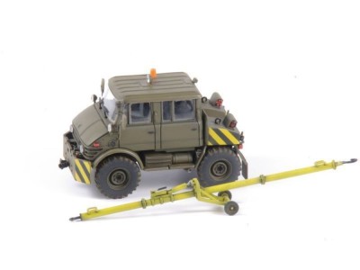 Unimog U406 DoKa Military Airport Tug + Towbar 