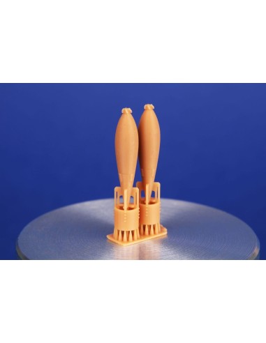 British WWII GP 250lb bomb (2pcs.) 