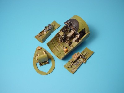 F4U-1 Corsair cockpit set 