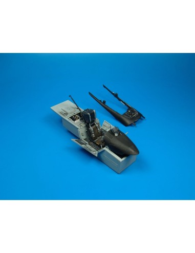 F/A-18C Hornet cockpit set 