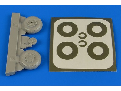 Bucker Bu 131 wheels & paint masks transverse tread with disc cover 