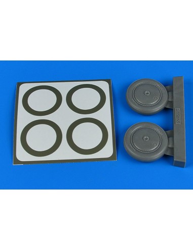 PZL-11 wheels & paint masks for 
