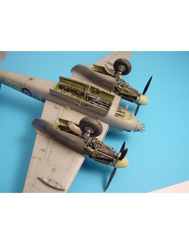 Mosquito FB Mk.VI Bombenschächte 