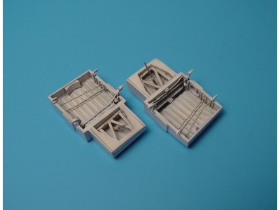 A-1H Skyraider Fahrwerkschächte für Tamiya Bausatz 