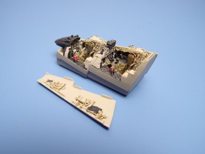 F-4F Phantom II Cockpit Set 