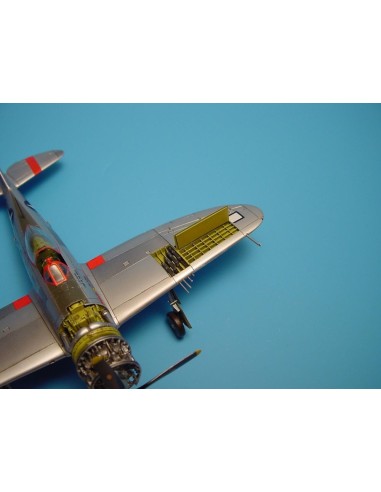 P-47D Thunderbolt Waffenschächte 