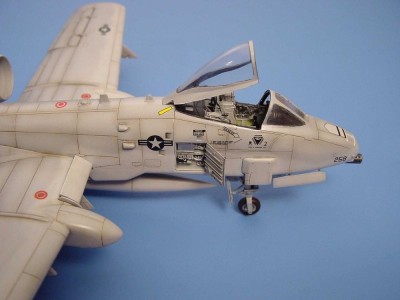 A-10A Thunderbolt II Cockpit Set, Bewaffnung, Elektronikschächte für Italeri Bausatz 
