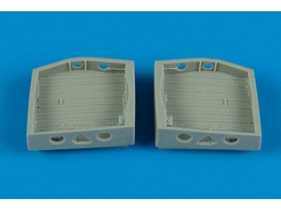 P-40 wheel bay for Academy 