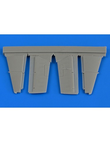 F4F-4 Wildcat control surfaces f.Airfix 