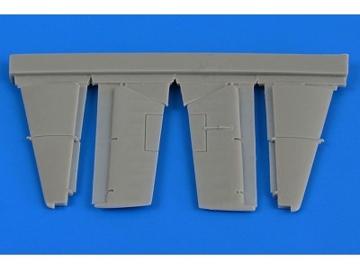 F4F-4 Wildcat control surfaces f.Airfix 
