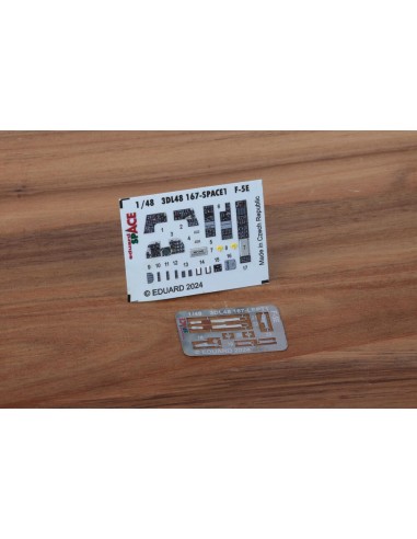 F-5E SPACE 1/48 AFV CLUB / EDUARD 