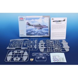 Gloster Meteor PR Mk.10 "High-Altitude Photo-Recce Version" 1/72 