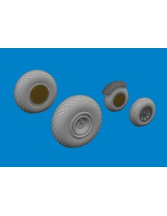 B-24D wheels  HOBBY BOSS 