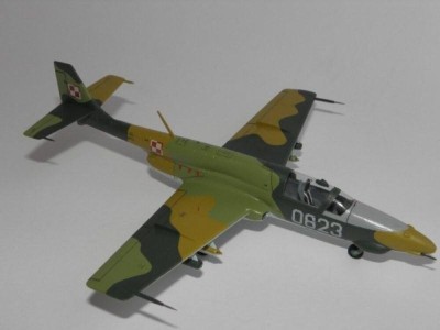 TS-11  Iskra 200BR 
