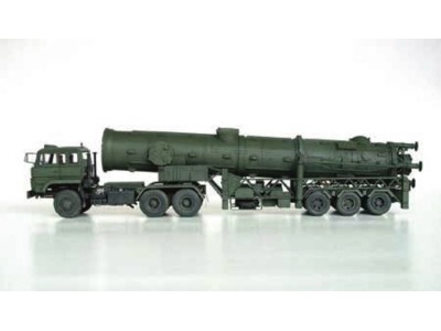 Chinesischer Raketenwerfer DF-21 