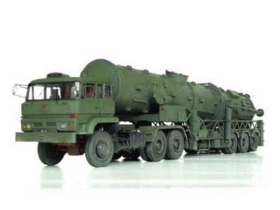 Chinesischer Raketenwerfer DF-21 
