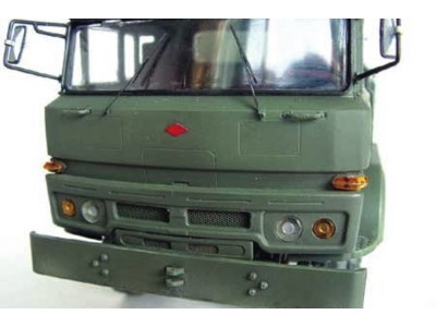 Chinesischer Raketenwerfer DF-21 
