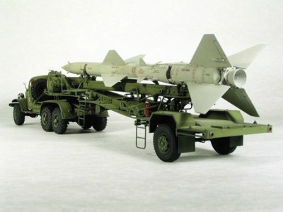 Chinesischer SA-2 Lenkraketentransporter 