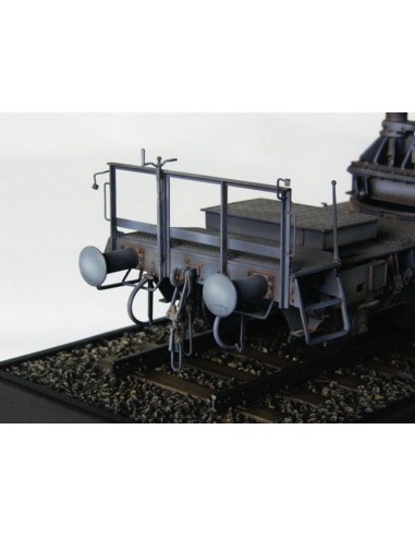 Mörser Karl Gerät 040/041 auf Eisenbahn-Transport-Trailer 
