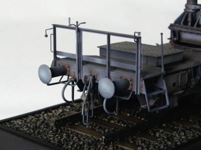 Mörser Karl Gerät 040/041 auf Eisenbahn-Transport-Trailer 