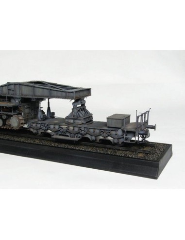 Mörser Karl Gerät 040/041 auf Eisenbahn-Transport-Trailer 